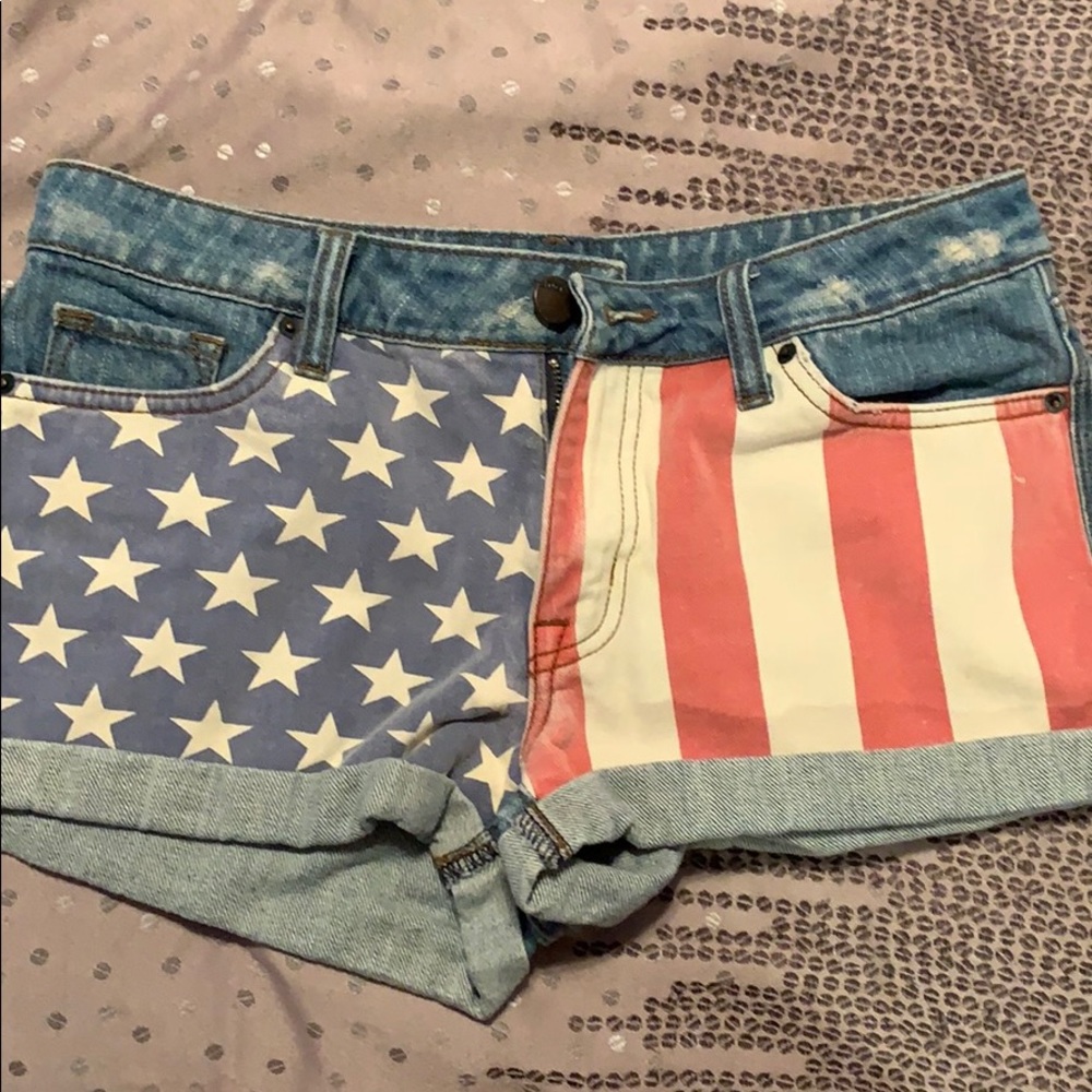 Patriotic shorts